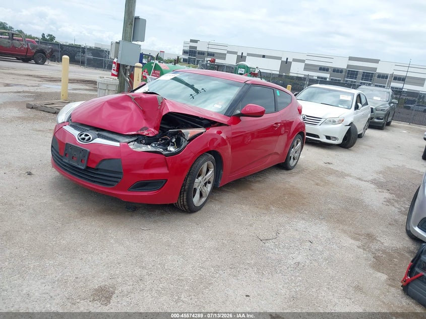 2015 Hyundai Veloster VIN KMHTC6AD4FU228203 IAAI salvage auction — NORMAL WEAR, Original (Texas), sold $500 on 2026-07-28 (photo 2)
