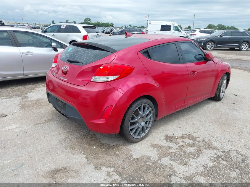 2015 Hyundai Veloster VIN KMHTC6AD4FU228203 IAAI salvage auction — NORMAL WEAR, Original (Texas), sold $500 on 2026-07-28 (photo 4)