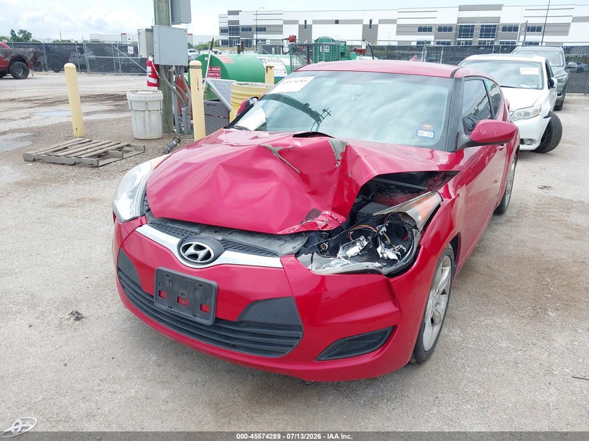 2015 Hyundai Veloster VIN KMHTC6AD4FU228203 IAAI salvage auction — NORMAL WEAR, Original (Texas), sold $500 on 2026-07-28 (photo 6)