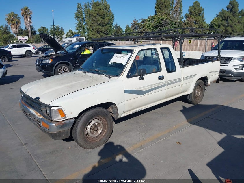 1990 Toyota Pickup VIN JT4RN93PXL5025114 IAAI salvage auction — NORMAL WEAR, Clear - Dealer Only (California), sold $2,250 on 2026-07-20 (photo 2)