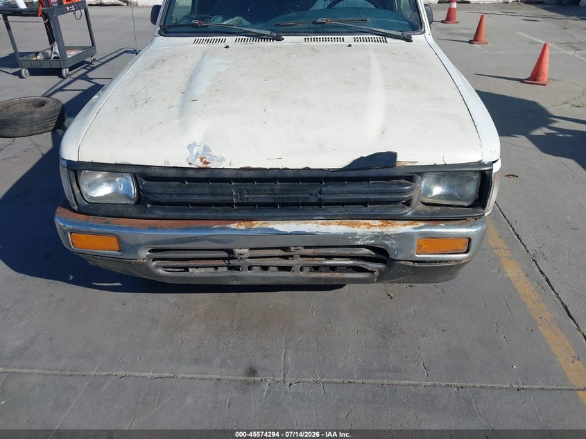 1990 Toyota Pickup VIN JT4RN93PXL5025114 IAAI salvage auction — NORMAL WEAR, Clear - Dealer Only (California), sold $2,250 on 2026-07-20 (photo 6)