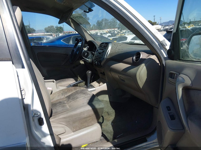 2005 Toyota Rav4 VIN JTEGD20V650079235 IAAI salvage auction — NORMAL WEAR, Clear - Dealer Only (California), sold $675 on 2026-07-29 (photo 5)
