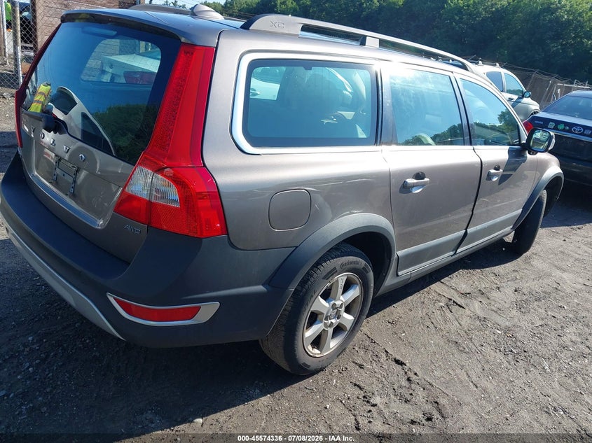 2011 Volvo Xc70 VIN YV4940BZ8B1114796 IAAI salvage auction — NORMAL WEAR, Clear (Massachusetts), sold $375 on 2026-07-21 (photo 3)