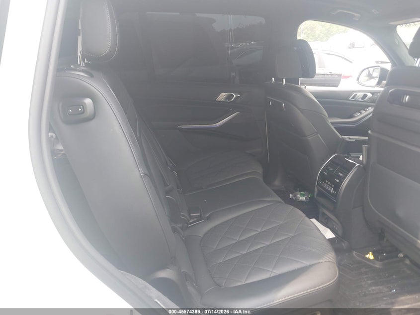 2023 BMW X7 VIN 5UX23EM0XP9P30669 IAAI salvage auction — REAR END, Salvage (Massachusetts), sold $22,600 on 2026-08-28 (photo 8)