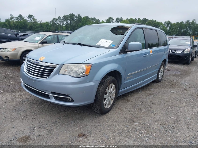 2013 Chrysler Town & country VIN 2C4RC1BG2DR508514 IAAI salvage auction — ROOF, Salvage (Virginia), sold $1,350 on 2026-07-19 (photo 2)