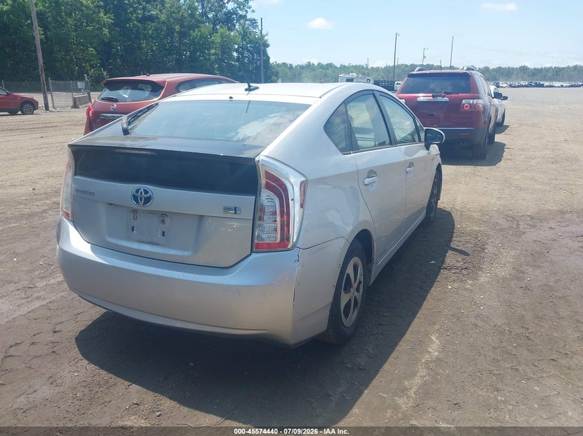 2013 Toyota Prius VIN JTDKN3DU3D5653584 IAAI salvage auction — NORMAL WEAR, Clear (Virginia), sold $2,850 on 2026-07-29 (photo 4)
