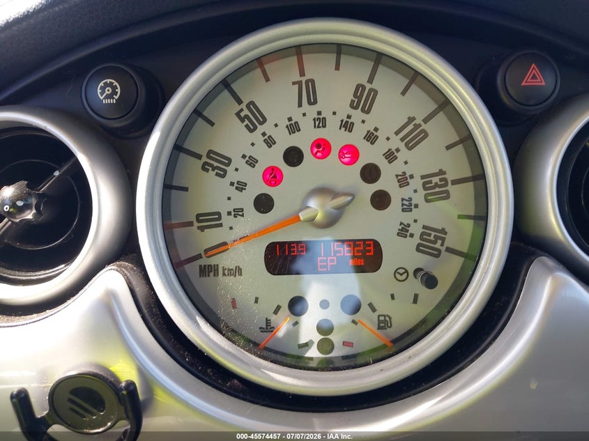 2006 Mini Cooper VIN WMWRC33526TK17951 IAAI salvage auction — NORMAL WEAR, Clear - Dealer Only (California), sold $550 on 2026-07-23 (photo 7)