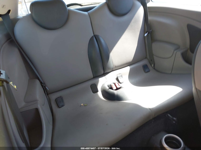 2006 Mini Cooper VIN WMWRC33526TK17951 IAAI salvage auction — NORMAL WEAR, Clear - Dealer Only (California), sold $550 on 2026-07-23 (photo 8)