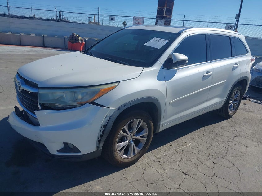 2015 Toyota Highlander VIN 5TDKKRFH9FS118817 IAAI salvage auction — FRONT END, Salvage (Arizona), sold $4,250 on 2026-07-29 (photo 2)