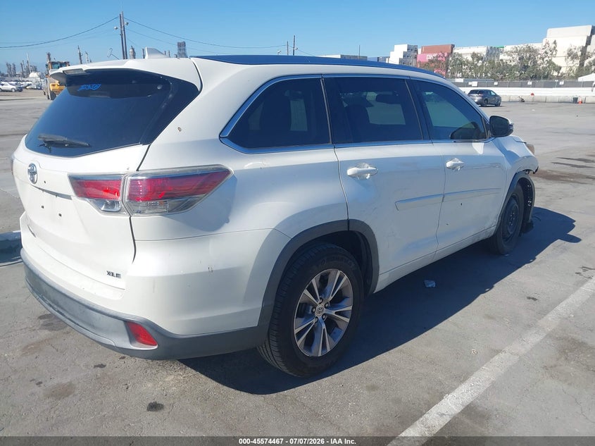 2015 Toyota Highlander VIN 5TDKKRFH9FS118817 IAAI salvage auction — FRONT END, Salvage (Arizona), sold $4,250 on 2026-07-29 (photo 4)