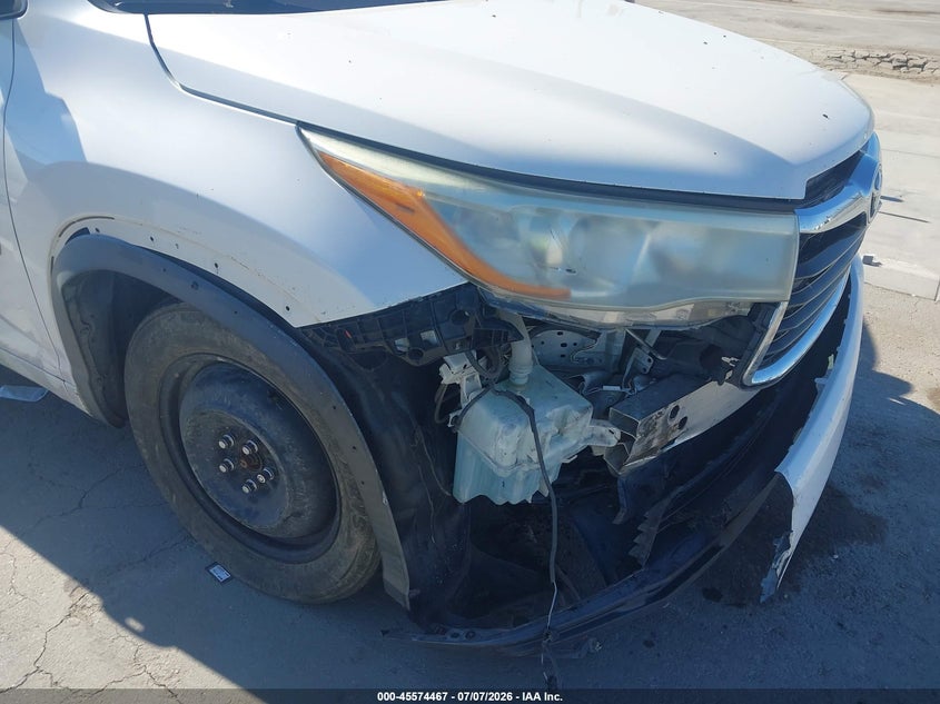 2015 Toyota Highlander VIN 5TDKKRFH9FS118817 IAAI salvage auction — FRONT END, Salvage (Arizona), sold $4,250 on 2026-07-29 (photo 6)