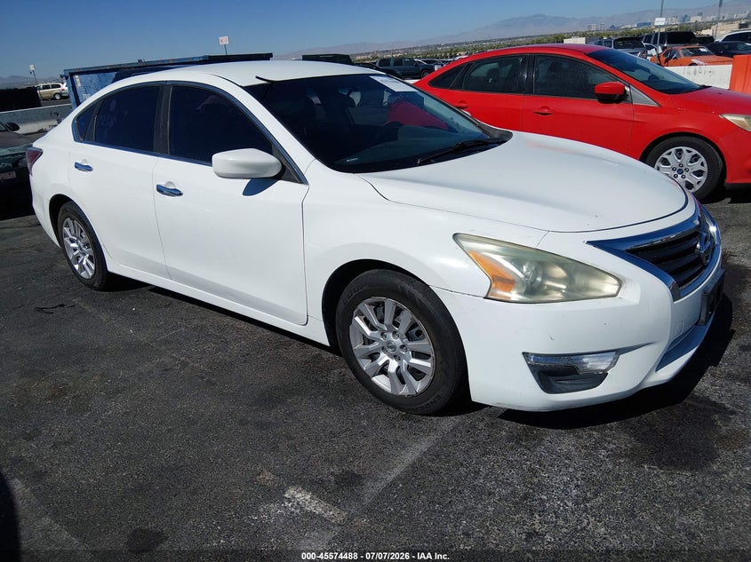 2015 Nissan Altima VIN 1N4AL3APXFC273498 IAAI salvage auction — NORMAL WEAR, Clear (Nevada), sold $325 on 2026-07-24 (photo 1)