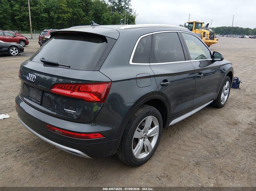 2019 Audi Q5 VIN WA1BNAFY8K2122877 IAAI salvage auction — LEFT SIDE, Wait Title, sold $8,625 on 2026-08-26 (photo 4)