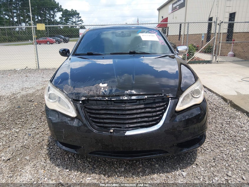 2011 Chrysler 200 VIN 1C3BC2FG9BN596784 IAAI salvage auction — NORMAL WEAR, Clear (Alabama), sold $300 on 2026-07-27 (photo 6)