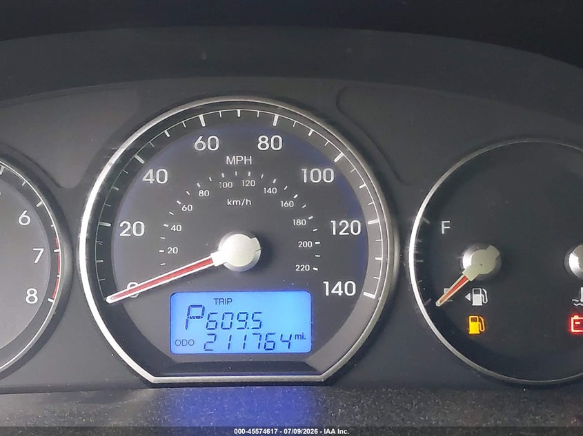 2011 Hyundai Santa fe VIN 5XYZKDAG7BG061914 IAAI salvage auction — NORMAL WEAR, Clear (Delaware), sold $550 on 2026-07-27 (photo 7)