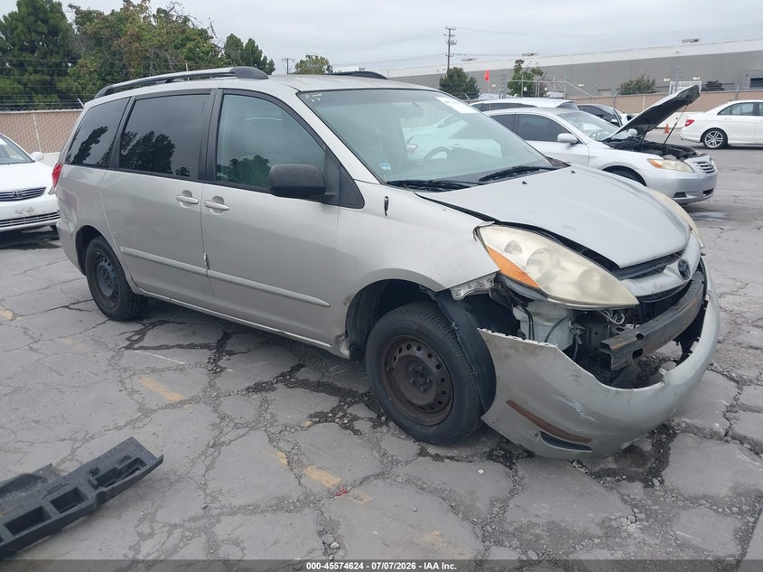 2008 Toyota Sienna VIN 5TDZK23C08S119100 IAAI salvage auction — NORMAL WEAR, Clear - Dealer Only (California), sold $550 on 2026-07-29 (photo 1)