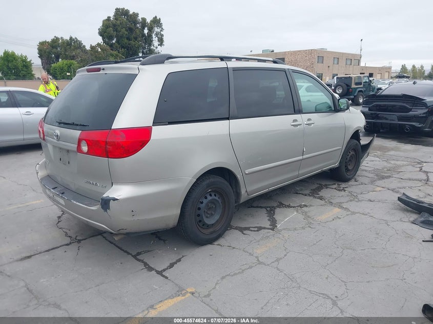 2008 Toyota Sienna VIN 5TDZK23C08S119100 IAAI salvage auction — NORMAL WEAR, Clear - Dealer Only (California), sold $550 on 2026-07-29 (photo 4)