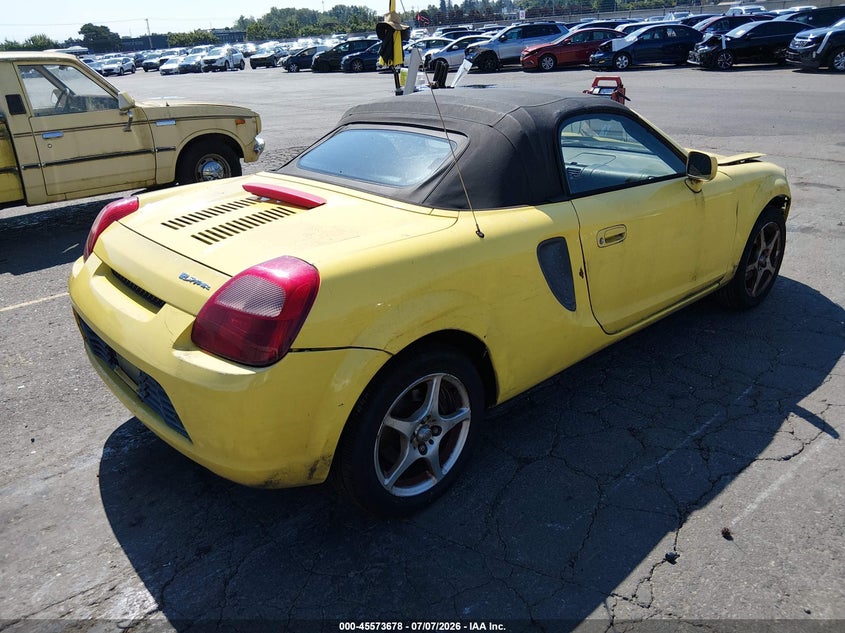2002 Toyota Mr2 VIN JTDFR320320042888 IAAI salvage auction — NORMAL WEAR, Clear-Dealer Only (Oregon), sold $1,450 on 2026-07-30 (photo 4)
