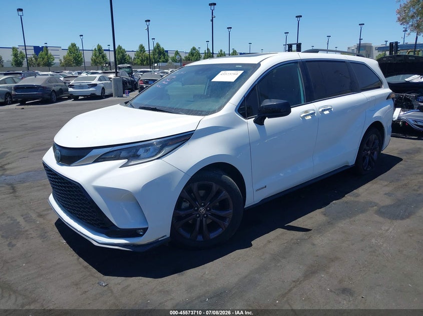 2021 Toyota Sienna VIN 5TDDRKEC9MS001799 IAAI salvage auction — THEFT, Wait Title, sold $12,975 on 2026-07-31 (photo 2)