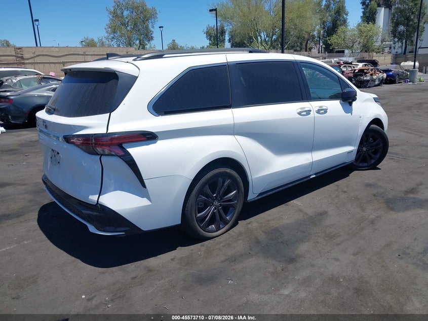 2021 Toyota Sienna VIN 5TDDRKEC9MS001799 IAAI salvage auction — THEFT, Wait Title, sold $12,975 on 2026-07-31 (photo 4)