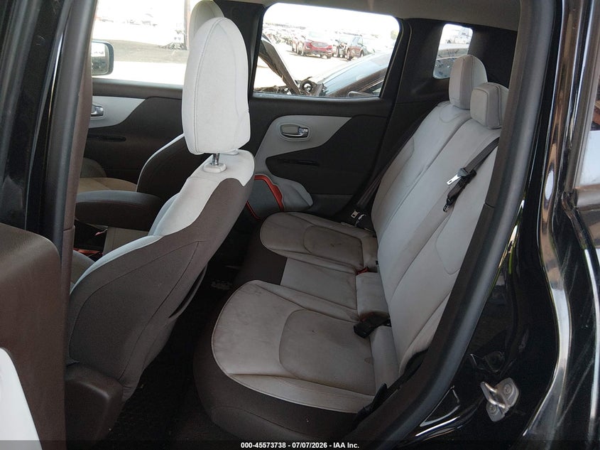2015 Jeep Renegade VIN ZACCJBBT0FPB67873 IAAI salvage auction — NORMAL WEAR, Clear-Dealer Only (Arizona), sold $2,375 on 2026-07-28 (photo 8)