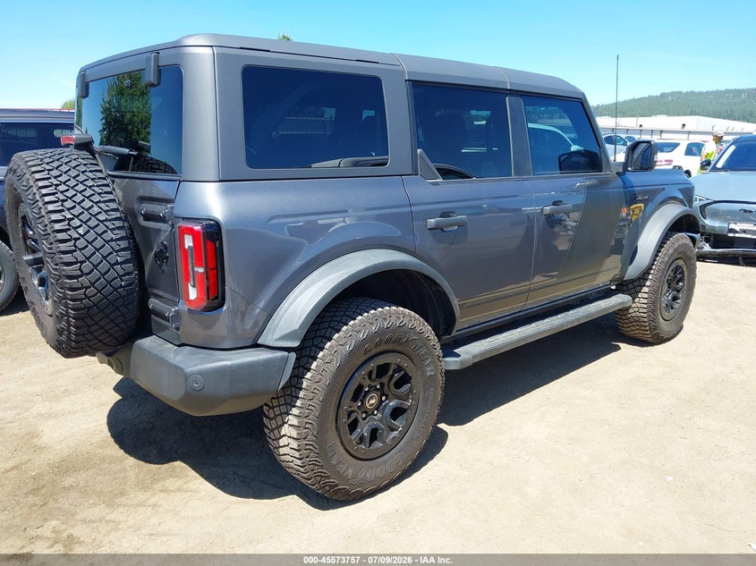 2023 Ford Bronco VIN 1FMEE5DP1PLB47072 IAAI salvage auction — REAR END, Bill Of Sale (Washington), sold $20,200 on 2026-07-21 (photo 4)