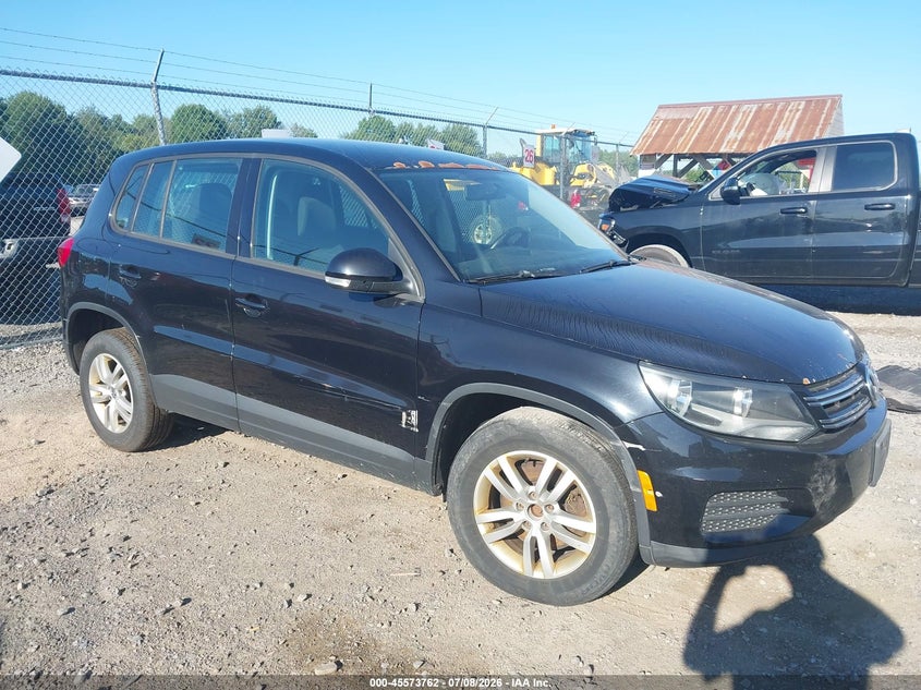 2014 Volkswagen Tiguan VIN WVGBV3AX3EW506218 IAAI salvage auction — NORMAL WEAR, Clear (New York), sold $400 on 2026-07-30 (photo 1)