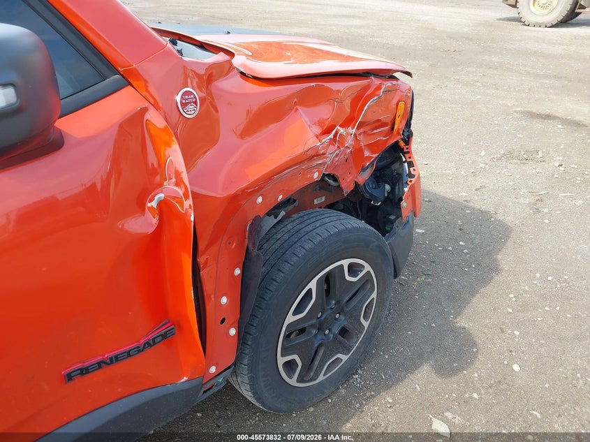 2016 Jeep Renegade VIN ZACCJBCT8GPE27555 IAAI salvage auction — RIGHT FRONT, Wait Title, sold $1,450 on 2026-08-19 (photo 6)