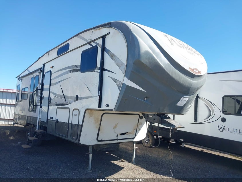 2016 Frrv Ct VIN 4X4FWCF29GT015294 IAAI salvage auction — SIDE, Clear (Idaho), sold $3,250 on 2026-07-28 (photo 1)