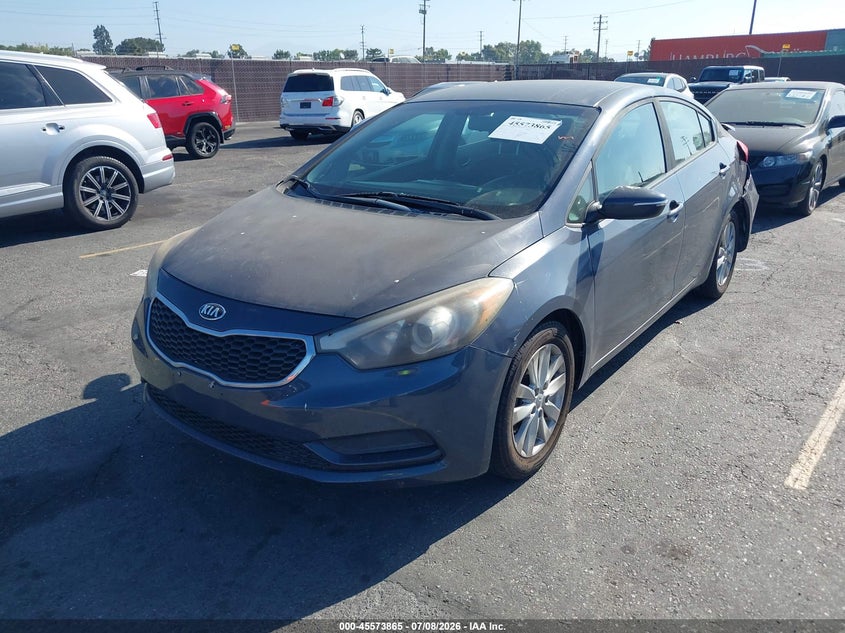 2016 Kia Forte VIN KNAFX4A69G5590256 IAAI salvage auction — REAR END, Salvage (California), sold $475 on 2026-07-29 (photo 2)