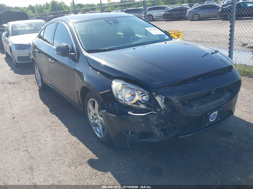 2012 Volvo S60 VIN YV1622FS0C2117444 IAAI salvage auction — RIGHT FRONT, Salvage (California), sold $650 on 2026-08-10 (photo 1)