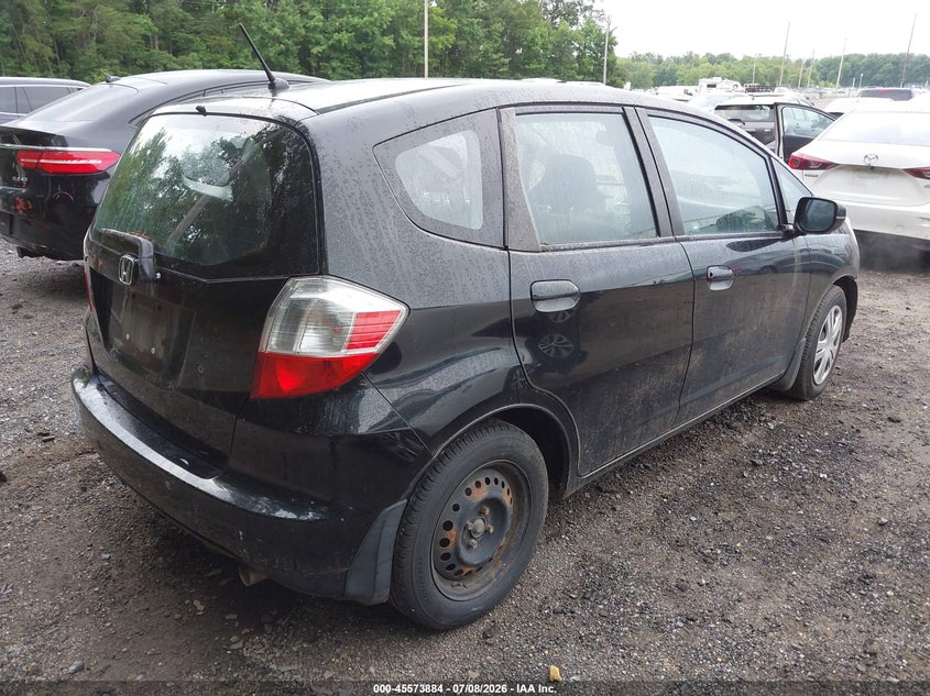 2009 Honda Fit VIN JHMGE88259S028302 IAAI salvage auction — NORMAL WEAR, Clear (District Of Columbia), sold $625 on 2026-07-22 (photo 4)