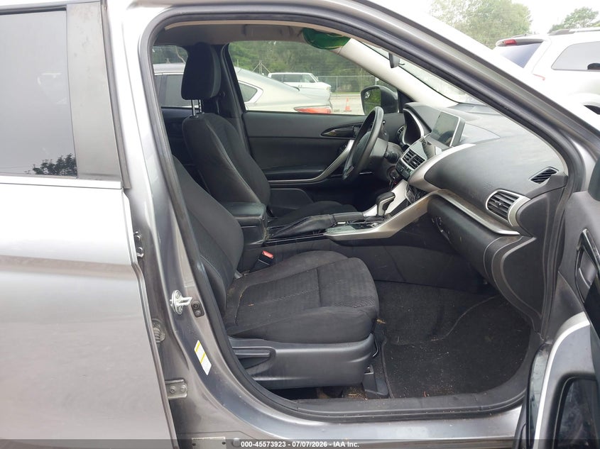 2019 Mitsubishi Eclipse cross VIN JA4AT4AA5KZ004340 IAAI salvage auction — NORMAL WEAR, Clear (Alabama), sold $3,375 on 2026-07-27 (photo 5)