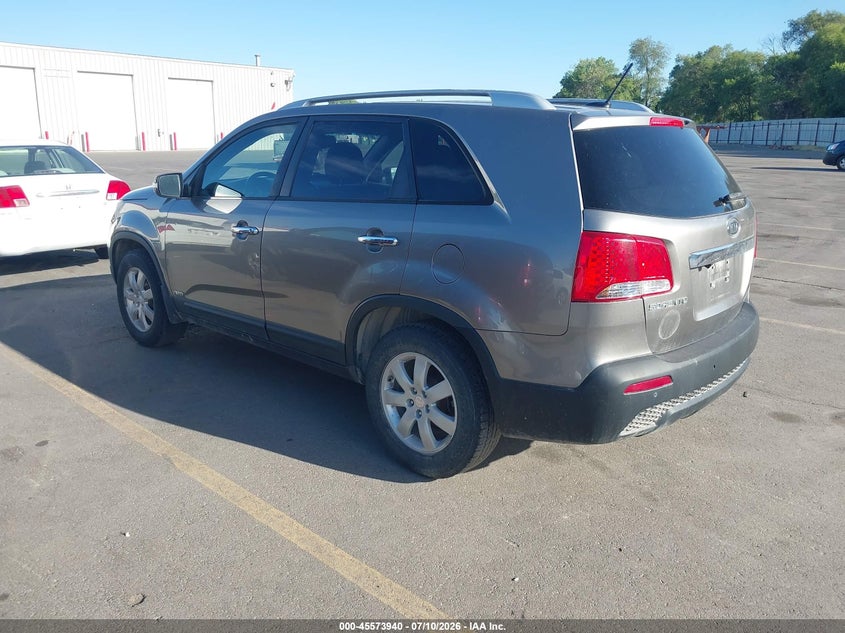 2011 Kia Sorento VIN 5XYKTDA18BG036952 IAAI salvage auction — NORMAL WEAR, Clear (Wyoming), sold $700 on 2026-07-16 (photo 3)