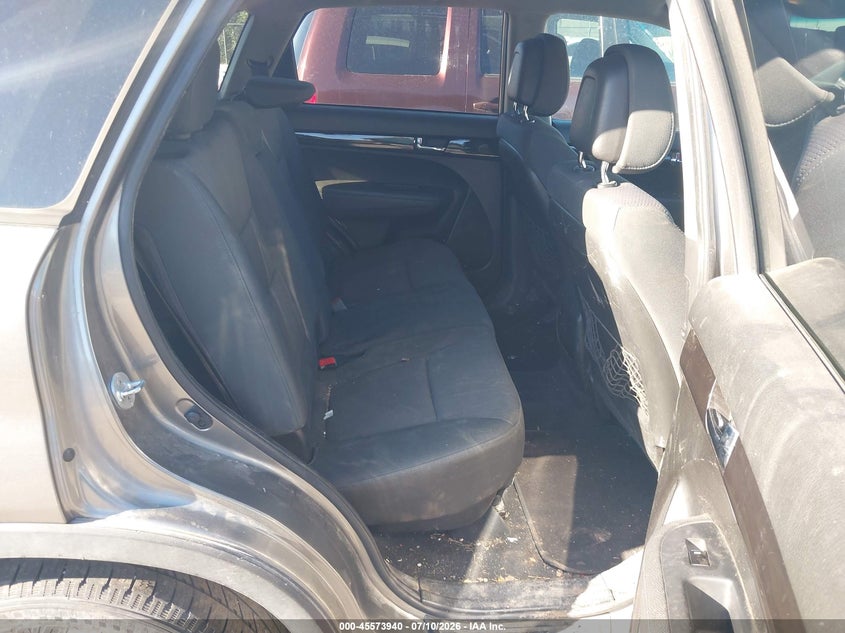 2011 Kia Sorento VIN 5XYKTDA18BG036952 IAAI salvage auction — NORMAL WEAR, Clear (Wyoming), sold $700 on 2026-07-16 (photo 8)