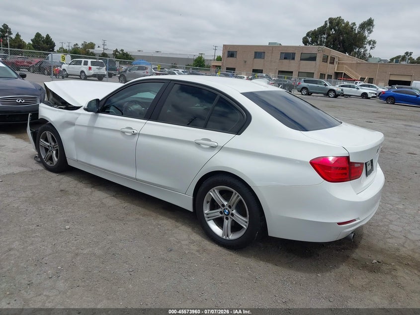 2014 BMW 3er VIN WBA3B1G50ENS79326 IAAI salvage auction — FRONT END, Salvage (California), sold $475 on 2026-08-10 (photo 3)