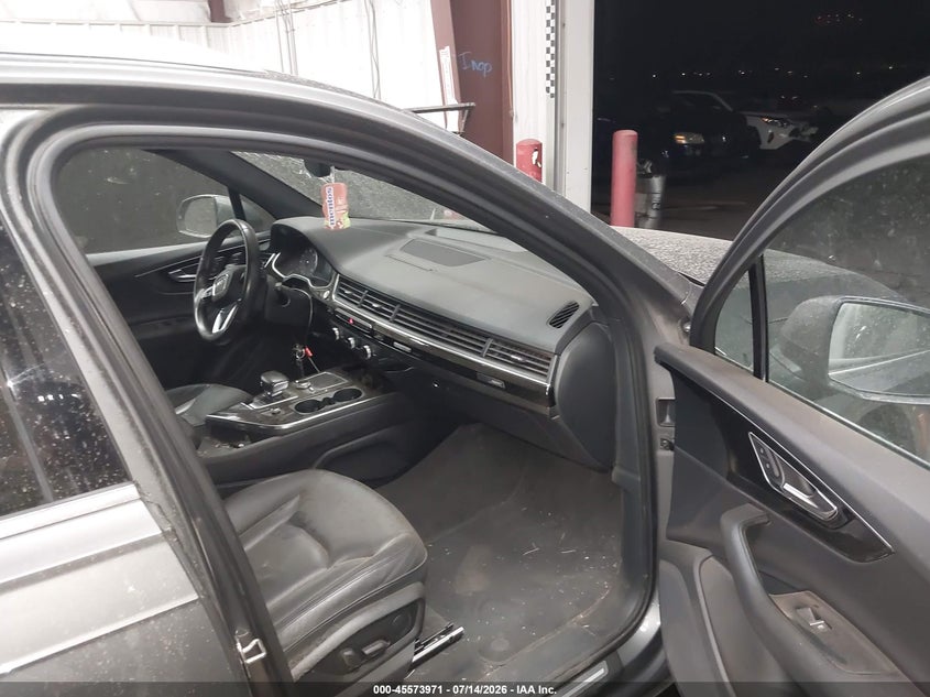 2017 Audi Q7 VIN WA1AAAF74HD011108 IAAI salvage auction — REAR END, Salvage (Arizona), sold $2,950 on 2026-07-28 (photo 5)