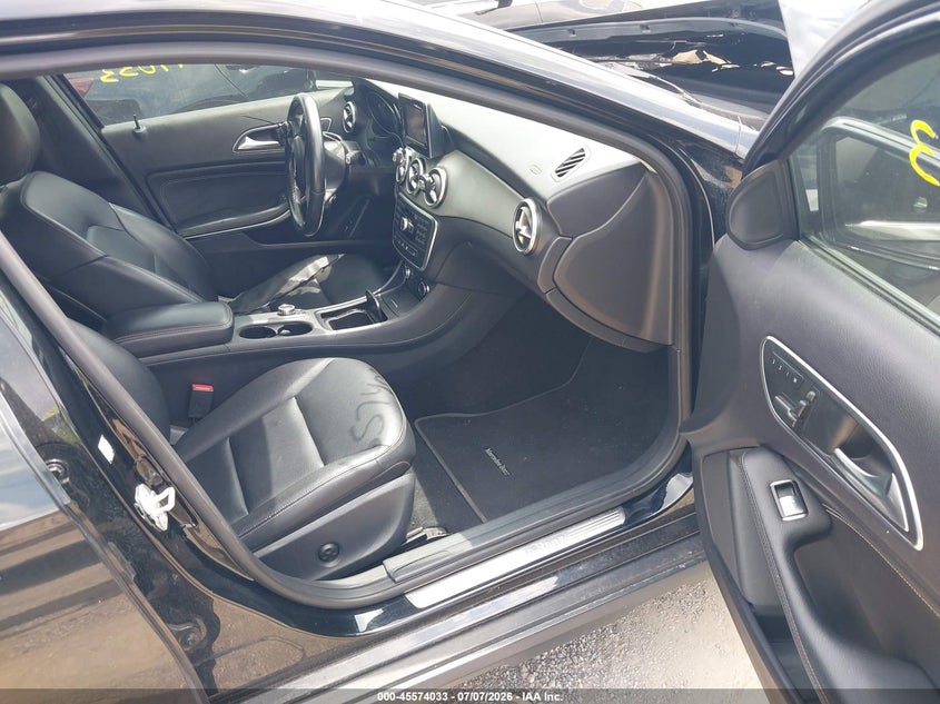 2015 Mercedes-benz Gla-klasse VIN WDCTG4GB0FJ099181 IAAI salvage auction — NORMAL WEAR, Clear (Indiana), sold $1,150 on 2026-07-29 (photo 5)