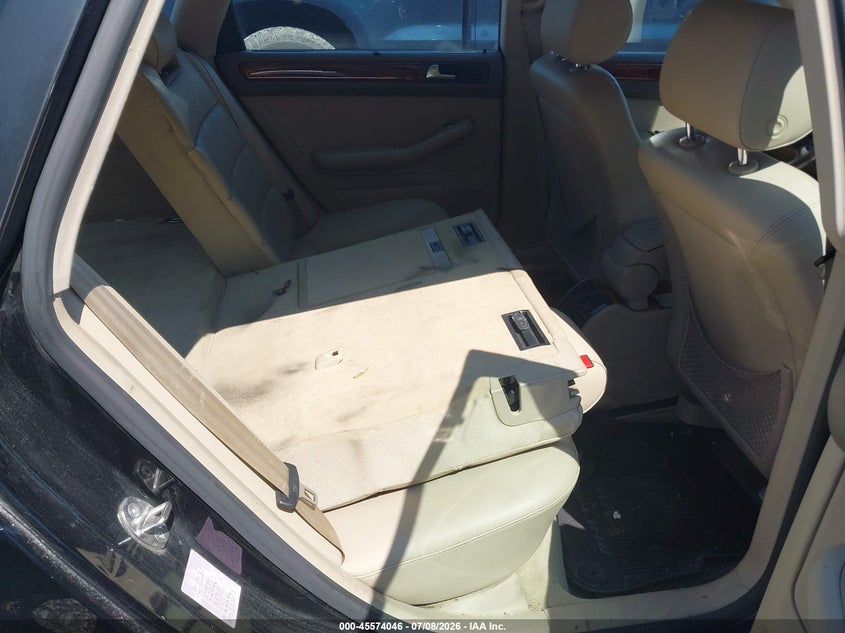 2004 Audi A6 VIN WAUVT64B34N104158 IAAI salvage auction — NORMAL WEAR, Clear (New York), sold $300 on 2026-07-14 (photo 8)