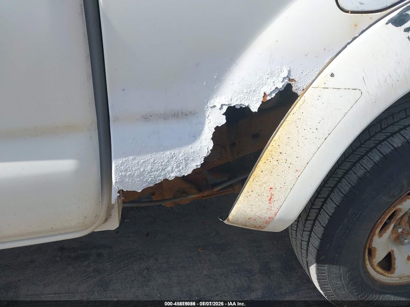 2010 Toyota Tacoma VIN 5TEUU4EN0AZ714682 IAAI salvage auction — RIGHT SIDE, Clear (New York), sold $1,800 on 2026-07-09 (photo 6)