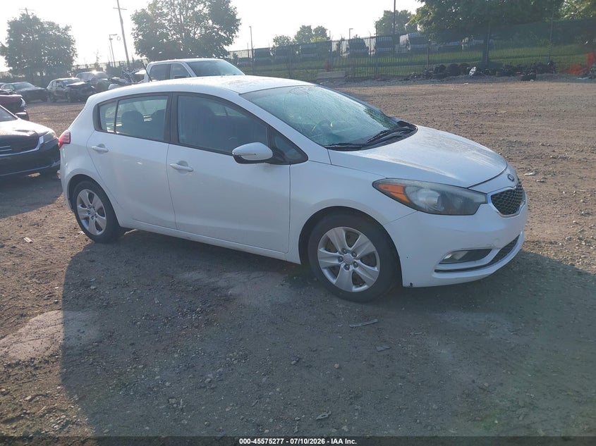 2016 Kia Forte VIN KNAFK5A88G5572756 IAAI salvage auction — FRONT END, Salvage (Pennsylvania), sold $25 on 2026-07-24 (photo 1)
