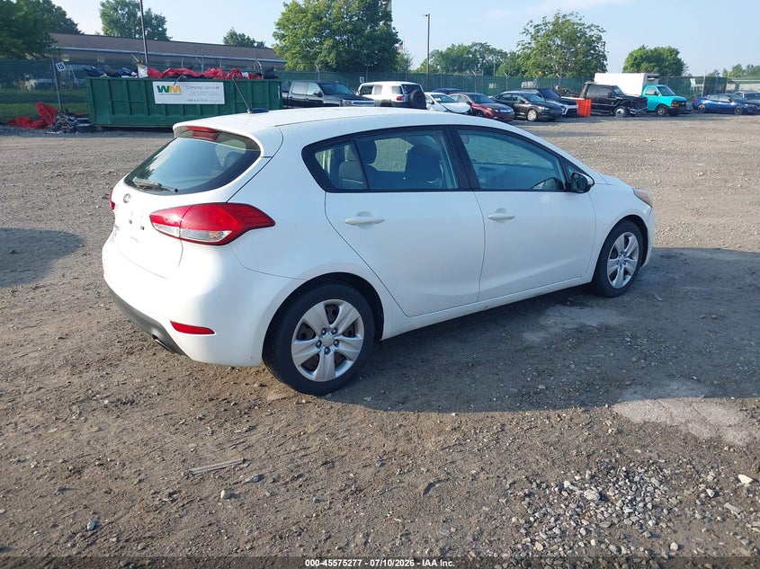 2016 Kia Forte VIN KNAFK5A88G5572756 IAAI salvage auction — FRONT END, Salvage (Pennsylvania), sold $25 on 2026-07-24 (photo 4)