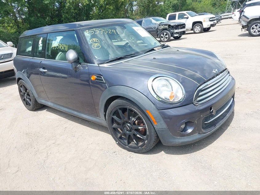 2012 Mini Clubman VIN WMWZF3C59CT189469 IAAI salvage auction — NORMAL WEAR, Salvage Title, sold $325 on 2026-07-29 (photo 1)