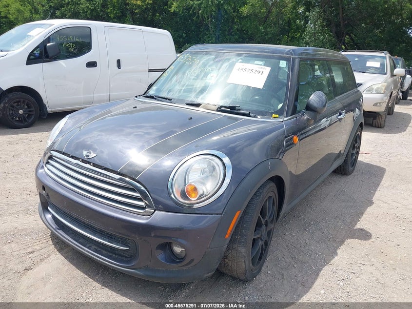 2012 Mini Clubman VIN WMWZF3C59CT189469 IAAI salvage auction — NORMAL WEAR, Salvage Title, sold $325 on 2026-07-29 (photo 2)