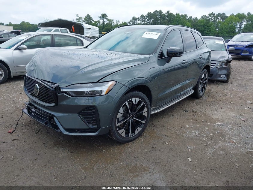 2026 Volvo Xc60 VIN YV4H60RM7T1474563 IAAI salvage auction — FRONT END, Salvage Title, sold $27,900 on 2026-08-14 (photo 2)