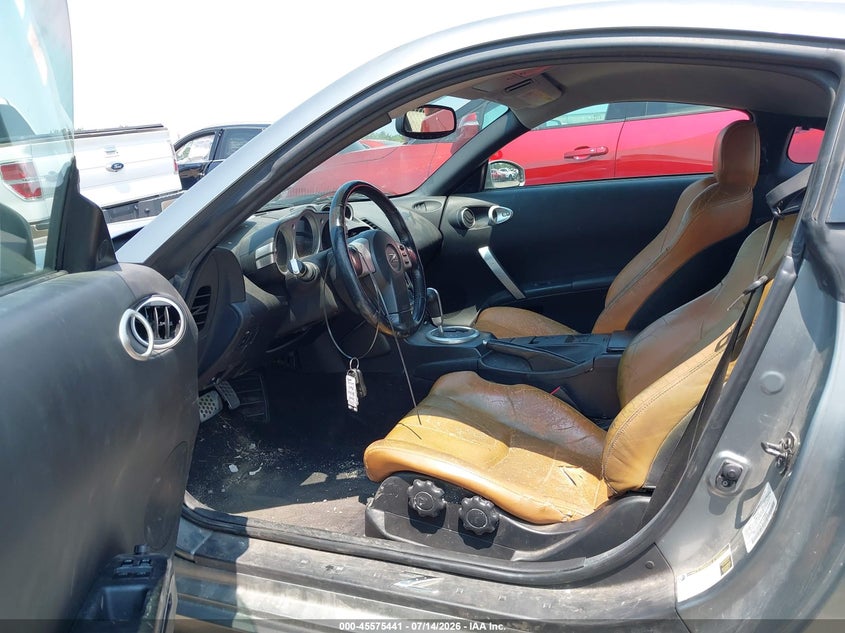 2005 Nissan 350z VIN JN1AZ34D25M601602 IAAI salvage auction — FRONT & REAR, Salvage (Ohio), sold $525 on 2026-09-07 (photo 5)