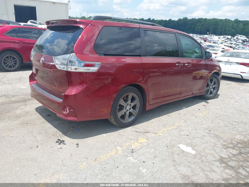 2016 Toyota Sienna VIN 5TDXK3DC6GS725849 IAAI salvage auction — FRONT END, Salvage (Georgia), sold $1,300 on 2026-08-08 (photo 4)