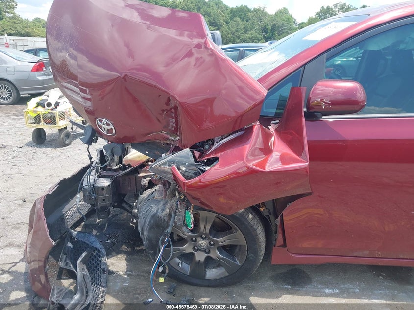 2016 Toyota Sienna VIN 5TDXK3DC6GS725849 IAAI salvage auction — FRONT END, Salvage (Georgia), sold $1,300 on 2026-08-08 (photo 6)