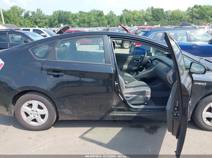 2010 Toyota Prius VIN JTDKN3DU0A0028987 IAAI salvage auction — NORMAL WEAR, Clear (Connecticut), sold $750 on 2026-07-23 (photo 5)