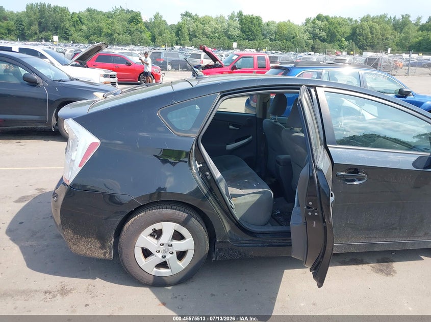 2010 Toyota Prius VIN JTDKN3DU0A0028987 IAAI salvage auction — NORMAL WEAR, Clear (Connecticut), sold $750 on 2026-07-23 (photo 8)